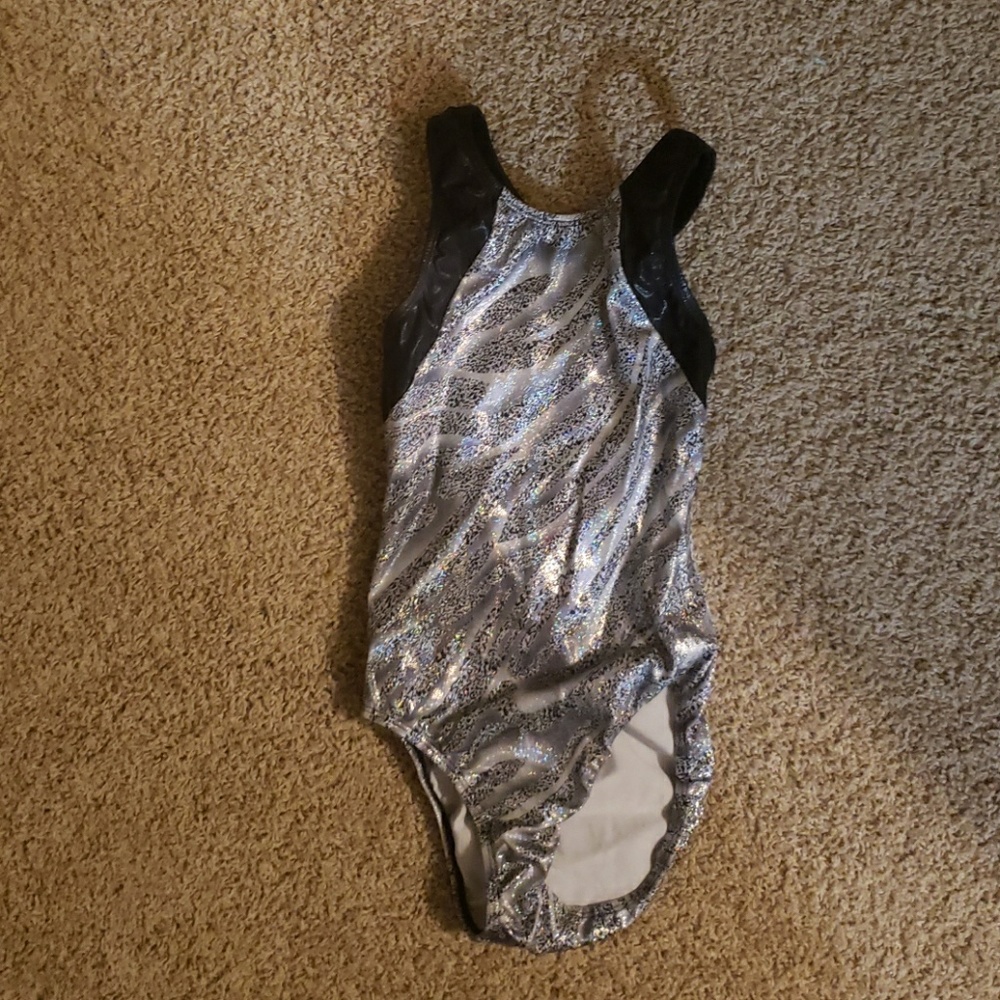 Gymnastics leotard